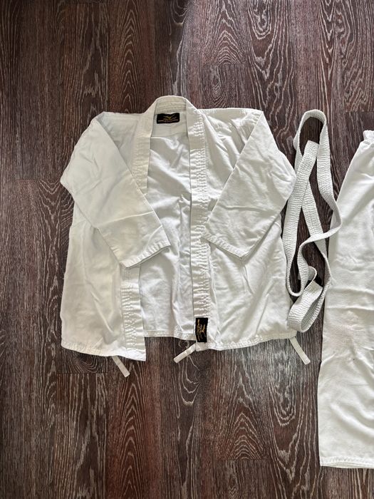 Продам кимоно дзюдо.