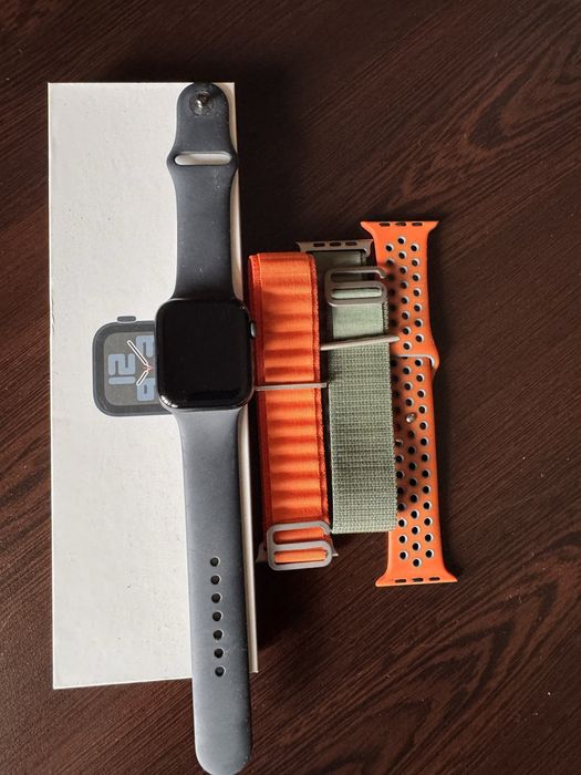 Apple  watch se gen2 44 mm