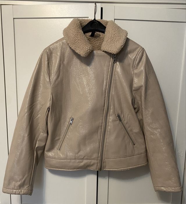 Лачено яке с мека подплата Н&М