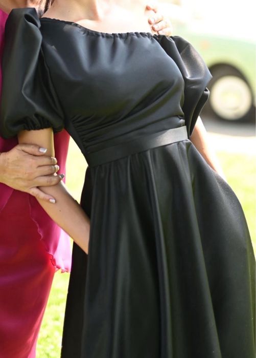 OFERTA Vand  2 rochii elegante