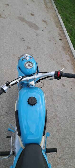 Продавам Восход 175