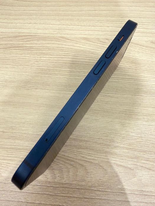 Продам айфон 12 мини