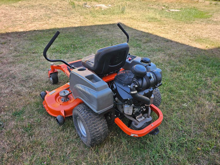 Тракторна Косачка HUSQVARNA/KAWASAKI. 0 градус на завиване. ПЕРФЕКТНА