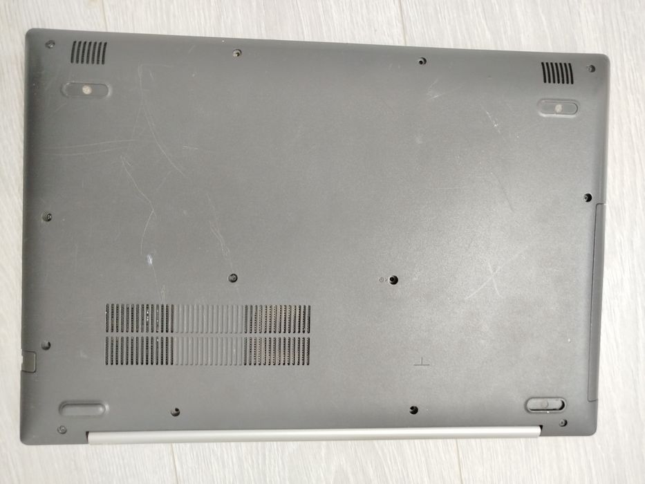 ноутбук Lenovo IdeaPad 330-15AST (Б/У)