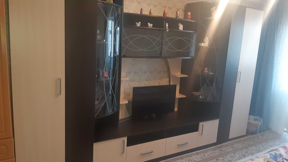 Стенка гостинная