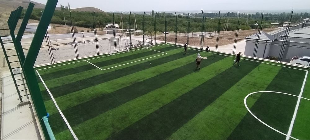Mini stadion qurish xuzmati.   suniy gazon
