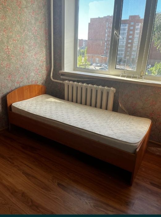 Продам комод и кровать