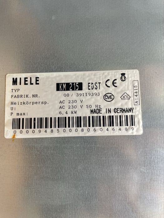 Cuptor electric cu plita vetroceramica KM 215 EDST