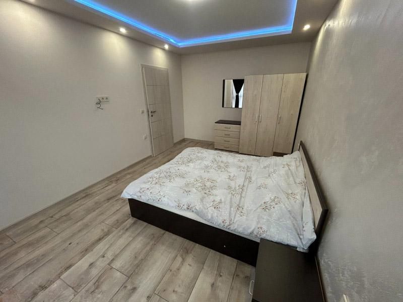 Дава се под наем Двустаен апартамент в Пловдив, Кючук Париж - 55 кв.м за 409 € - Снимка #2