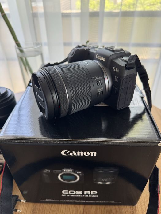 Aparat foto Canon Eos RP