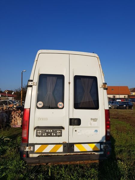 Dezmembram Iveco Daily 2.8