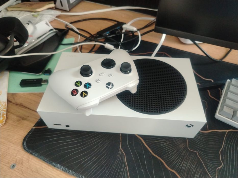 продается xbox series s