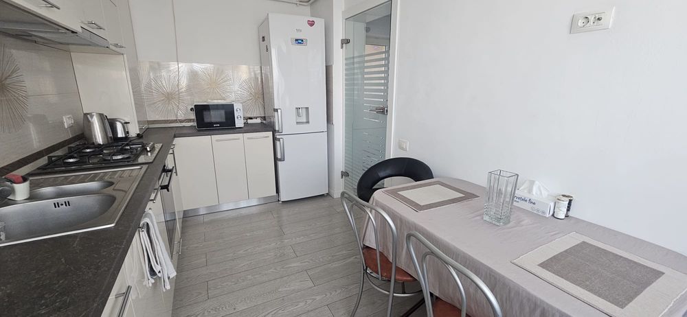 Apartament 2 camere de închiriat