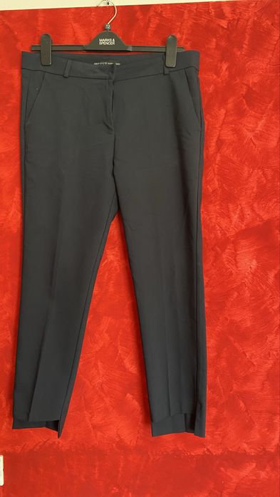 Pantaloni negri subtiri treisferturi L