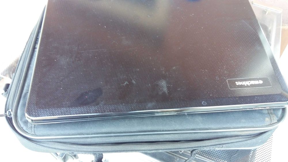 Geanta noua frumoasa