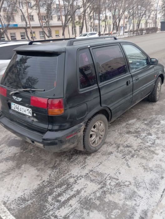 Митсубиси спэис рюнер