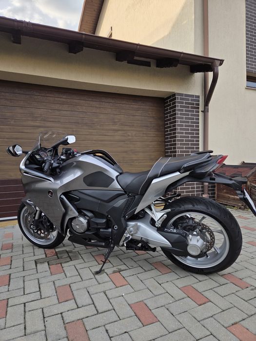Vand Honda VFR1200 DCT