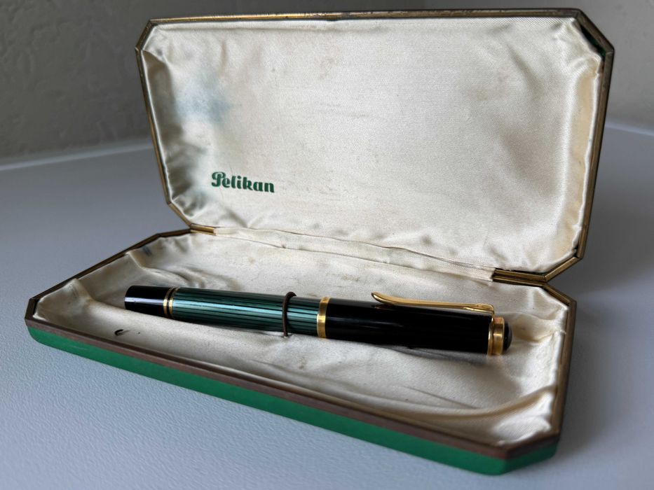 Stilou Pelikan Souveran M600, penita M aur 14K,
