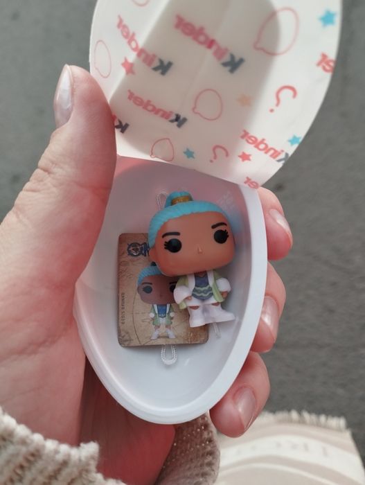 Фигурка kinder joy one piece Виви
