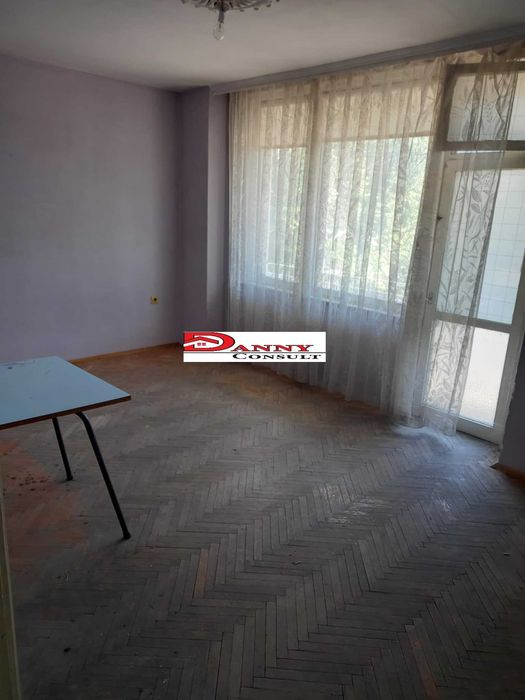 Продава се Тристаен апартамент в Велико Търново, Акация - 78 кв.м за 1885 €/кв.м - Снимка #2