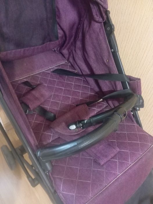 Продам коляску  не дорого