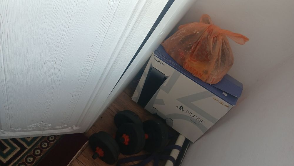 Сатылат пс5  200торг