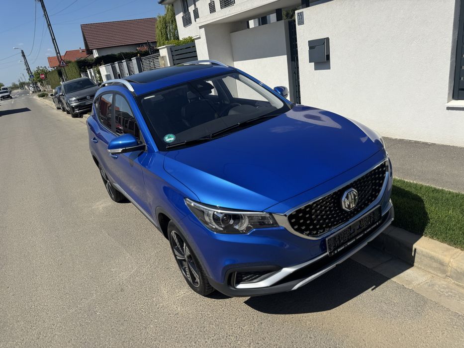 Vand  MG  ZS EV  full ELECTRIC  18000 km reali !!