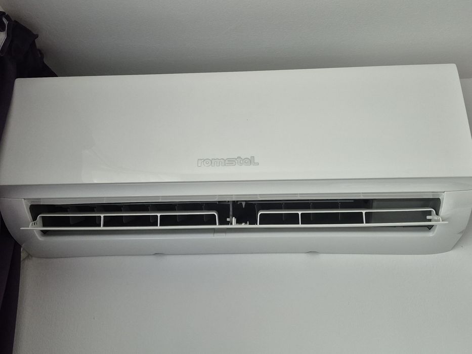 Vând aer condiționat Romstal 12.000BTU /Wi- Fi  Stare perfectă