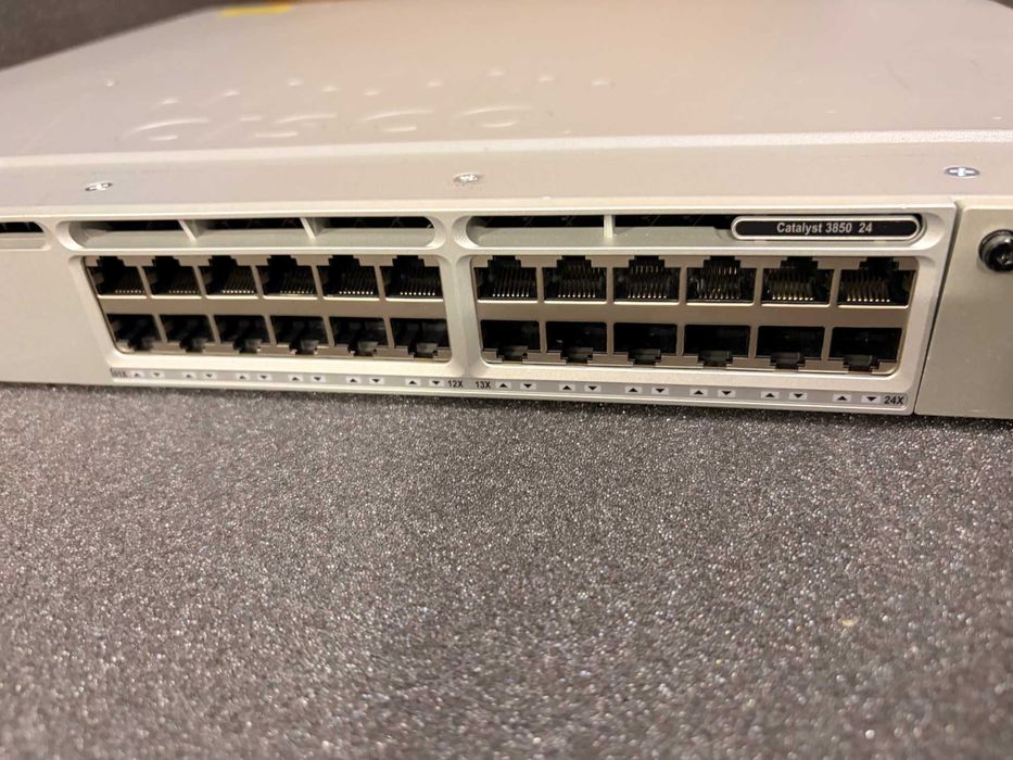 Cisco Catalyst WS-C3850-24T-S – 24-портов управляем мрежов суич, 1G, StackWise, LAN Base