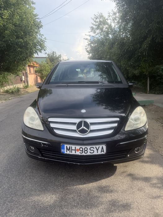 Vand Mercedes B200