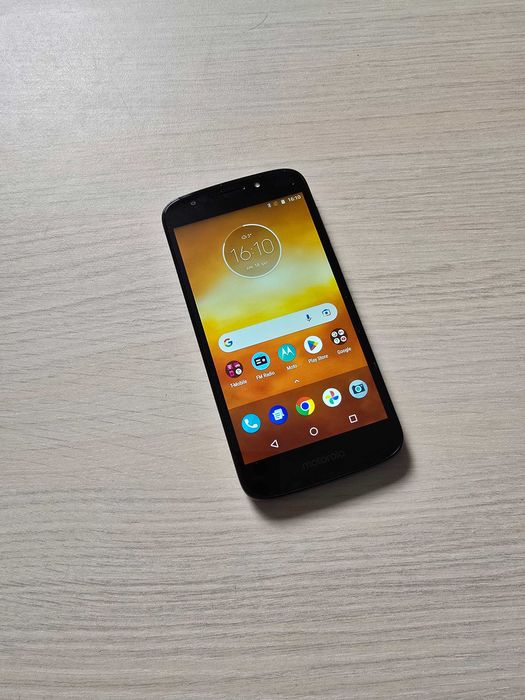 Motorola G4 Plus , G5 , E5 Play