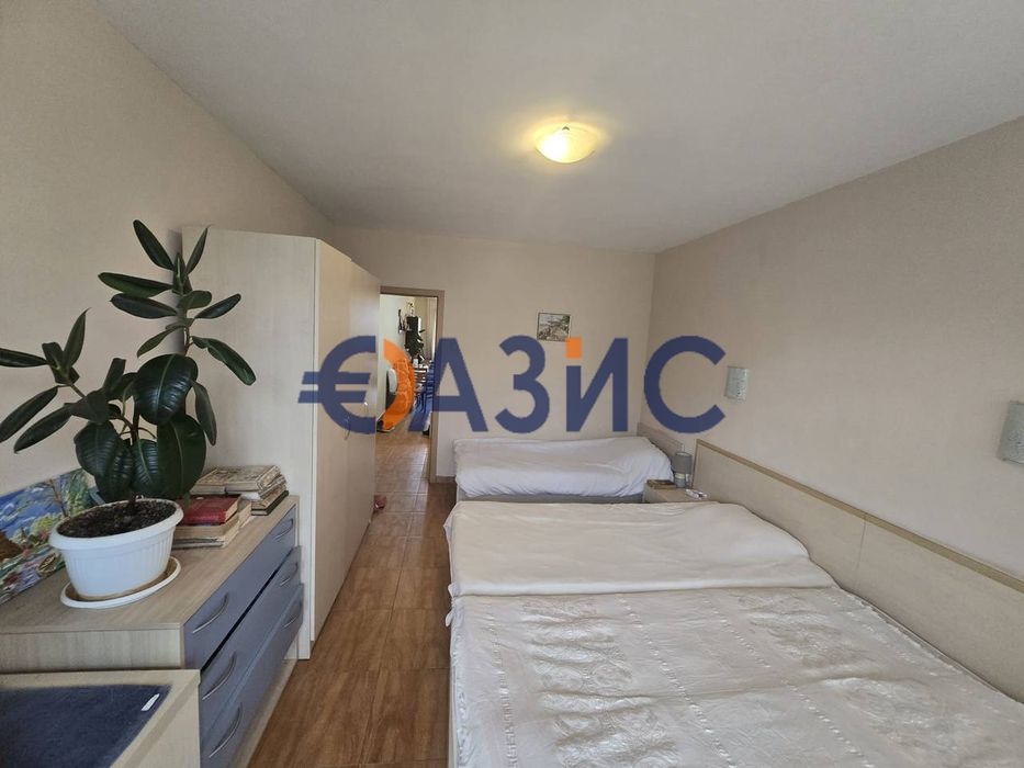 Продава се Двустаен апартамент в к.к. Слънчев бряг - 74 кв.м за 1075 €/кв.м - Снимка #8