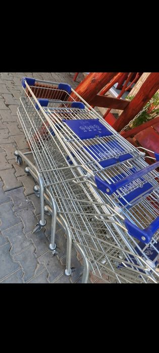 Rafturi pentru magazin