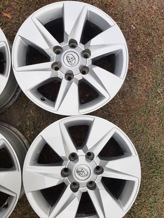 Продам диски р17 прадо оригенал.