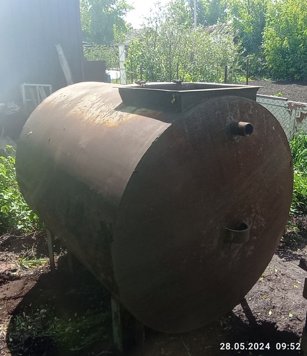 Ёмкость под воду или ГСМ