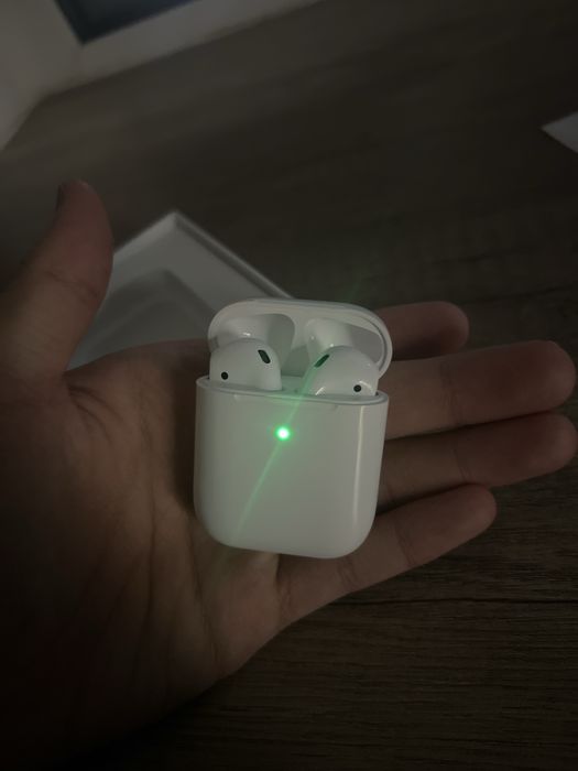 Airpods 2 в идеальном состояние