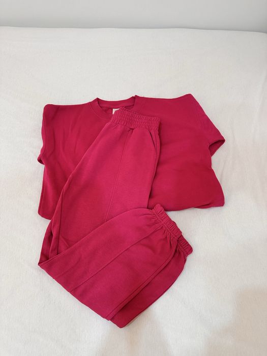 Zara екип момиче