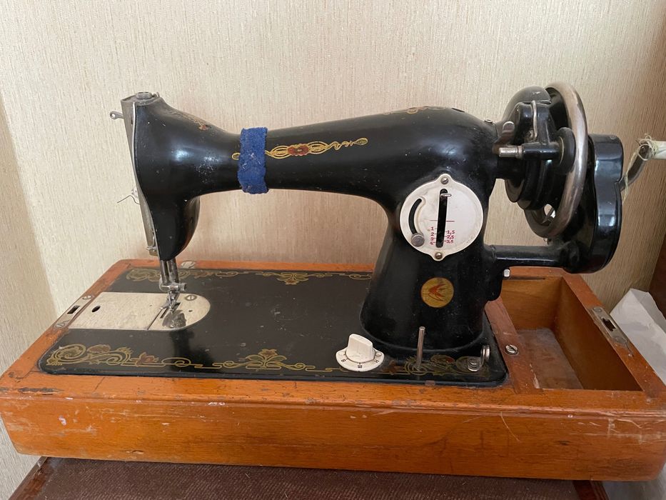 Продается швейная советская машинка неисправная
