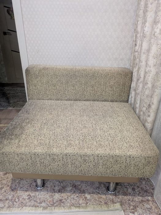 Продам диван с креслом