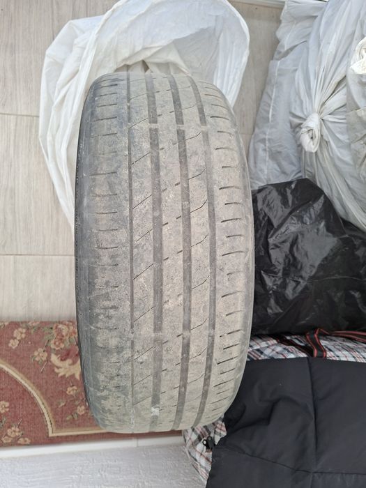 Продам диски с летними шинами R18