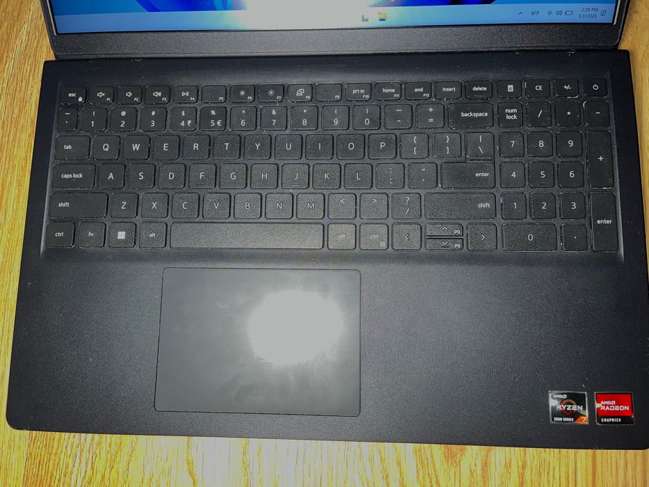Dell Vostro 3525