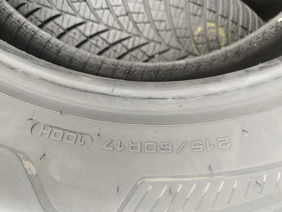 215-60-17 Goodyear Vector 4 SEASONS Gen 3