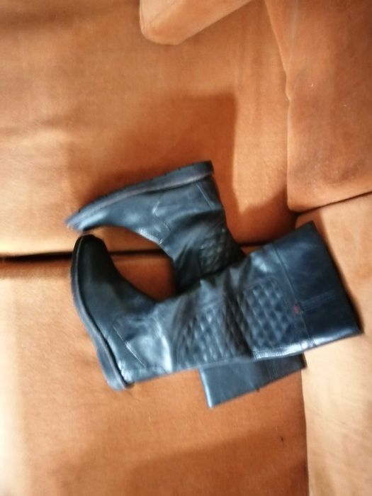 Качесвени ботуши от естествена кожа