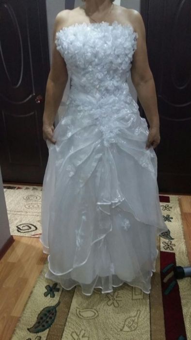 Продам свадебное платье