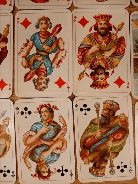 Антични карти за игра