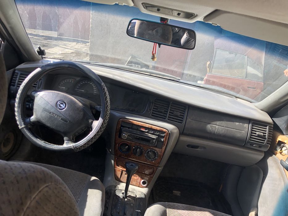 Продам опель вектра б на запчасти