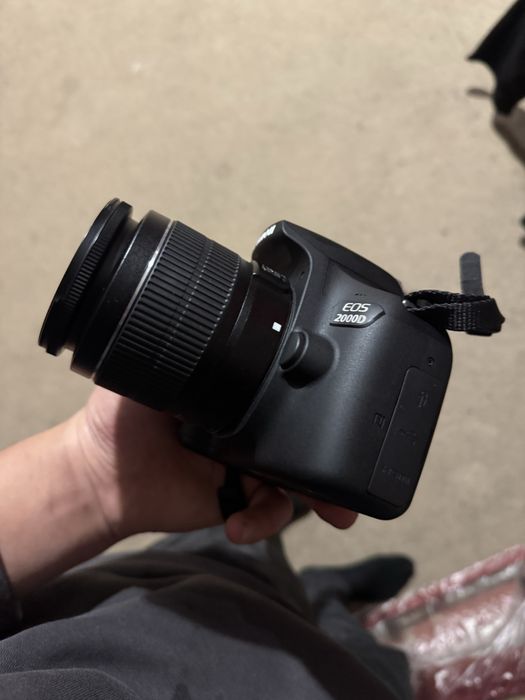 Canon 2000d в идеаеле