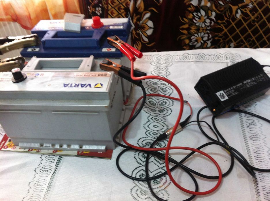 incarcator High Power Automatik 24V/ 6Amp battery charger  - Ladegerat