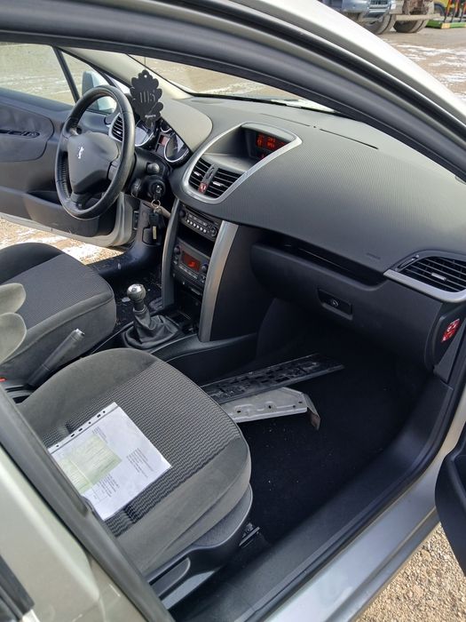 Пежо 207 1.6 бензин/ Peugeot 207 на части