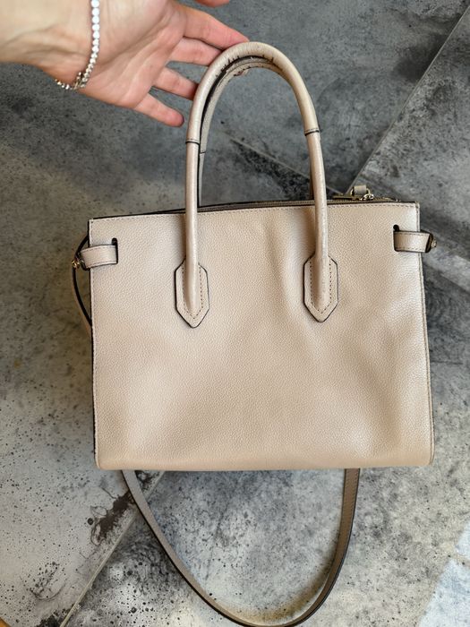 Furla чанта бежова